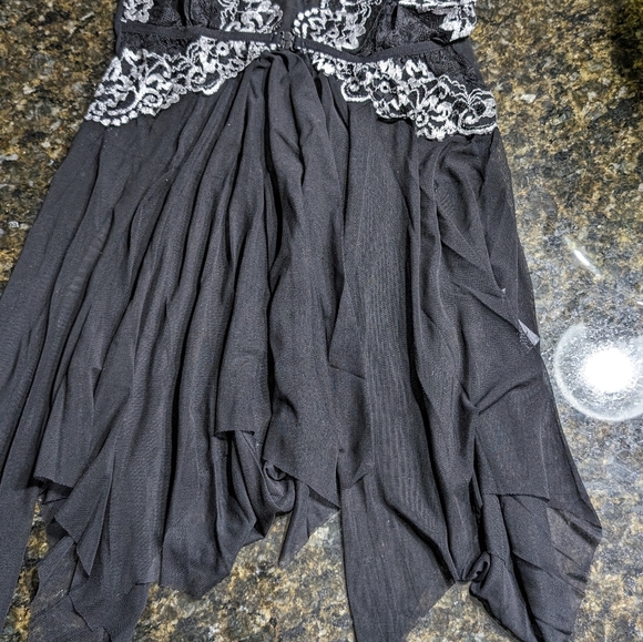 Black Lace Babydoll Negligee & Thong Embroidery Flowey - Picture 5 of 12